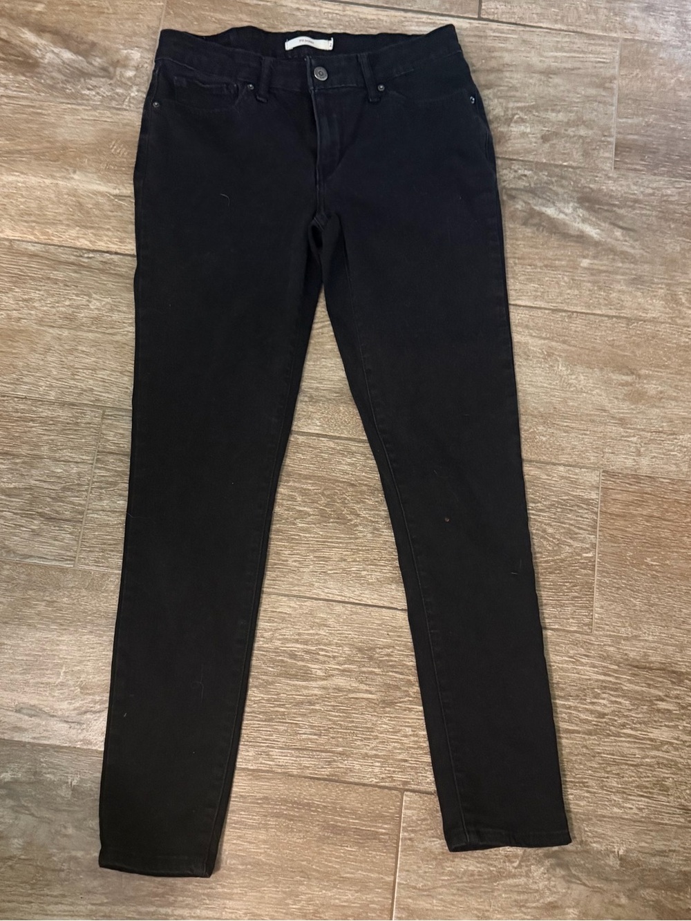 Levi’s Black Skinny Jeans
